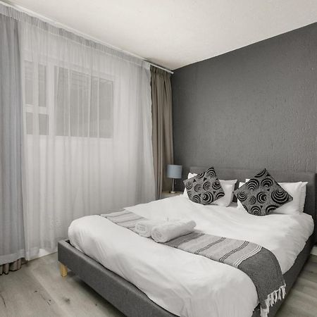 Marley On Katherine Apartment Johannesburg Bagian luar foto